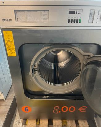 Machina di lavanderia