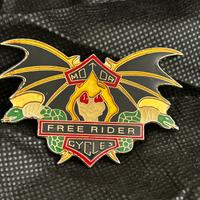 Pin biker vintage