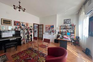 Semindipendente al piano primo