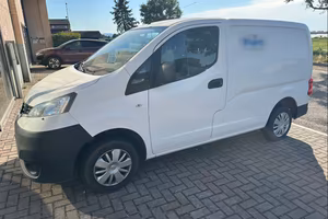 Furgone Nissan NV200