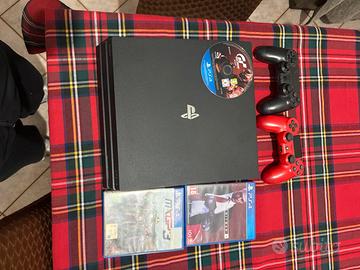 PlayStation 4+2 joystick+3 giochi