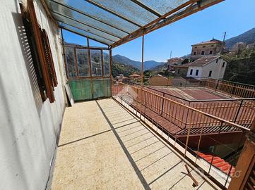 PALAZZINA A CERIANA