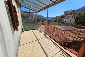 PALAZZINA A CERIANA