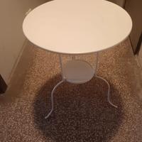 tavolino in ferro battuto. ikea 