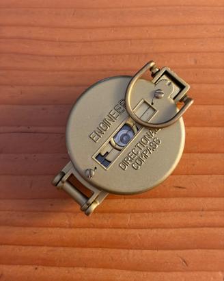 Bussola per campeggio outdoor esplorazione trekkin