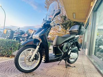 HONDA SH 150 PASSAGGIO GARANZIA TAGLIANDO INCLUS
