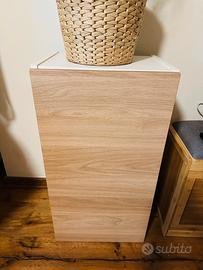 Stiloso comodino bianco + legno