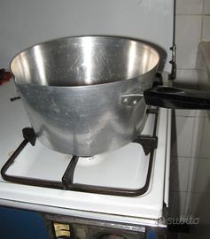 Tegame in alluminio diametro cm. 24 pari al nuovo