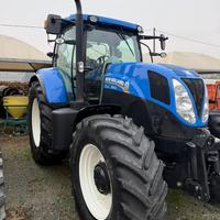 New Holland T7.210