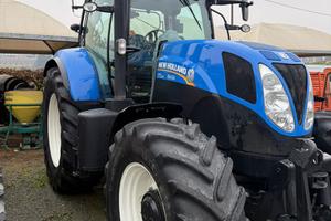 New Holland T7.210