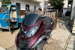 Piaggio MP3 250cc – Anno 2007 – 48718 km