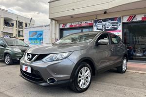 NISSAN Qashqai 1.5 dCi Acenta Premium GANCIO TRAIN
