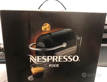 New Nespresso caffè Pixie Eletric Titan