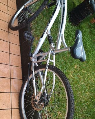 Bicicletta ammortizzata m 26