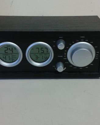 Orologio da tavolo con radio e barometro