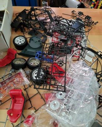 Pocher 1/8 Ricambi F40 K55 K56 quasi tutte le comp