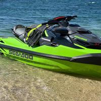 Moto d'acqua Sea-Doo RXT-X 300 - 300 HP, 3 posti