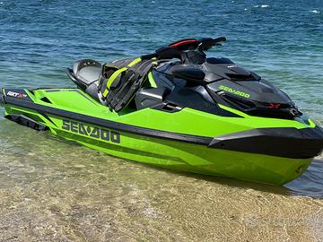 Moto d'acqua Sea-Doo RXT-X 300 - 300 HP, 3 posti