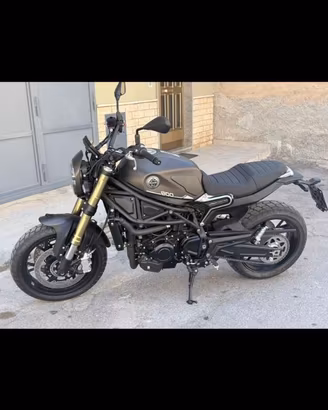 Benelli leoncino 800cc