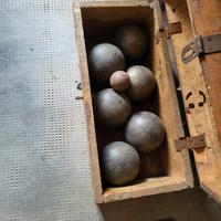 Bocce in acciaio antiche