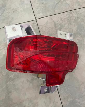 Faro fendinebbia posteriore destro Opel zafira tou
