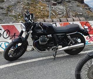 Moto Guzzi V7
