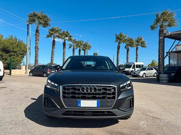 Audi Q2 35 TDI S tronic Identity Black