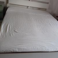 Letto matrimoniale ikea