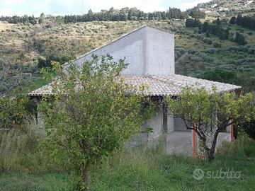 Trabia San Nicola l'Arena. Fabbricato con terreno