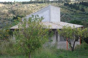 Trabia San Nicola l'Arena. Fabbricato con terreno