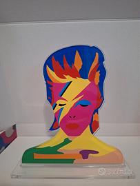 marco lodola, statuetta in plexiglass bowie