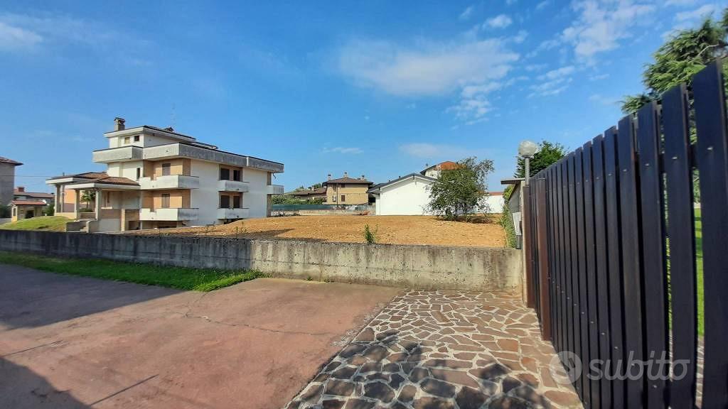 Terreno di 650 m² a Cogliate - Vista 3