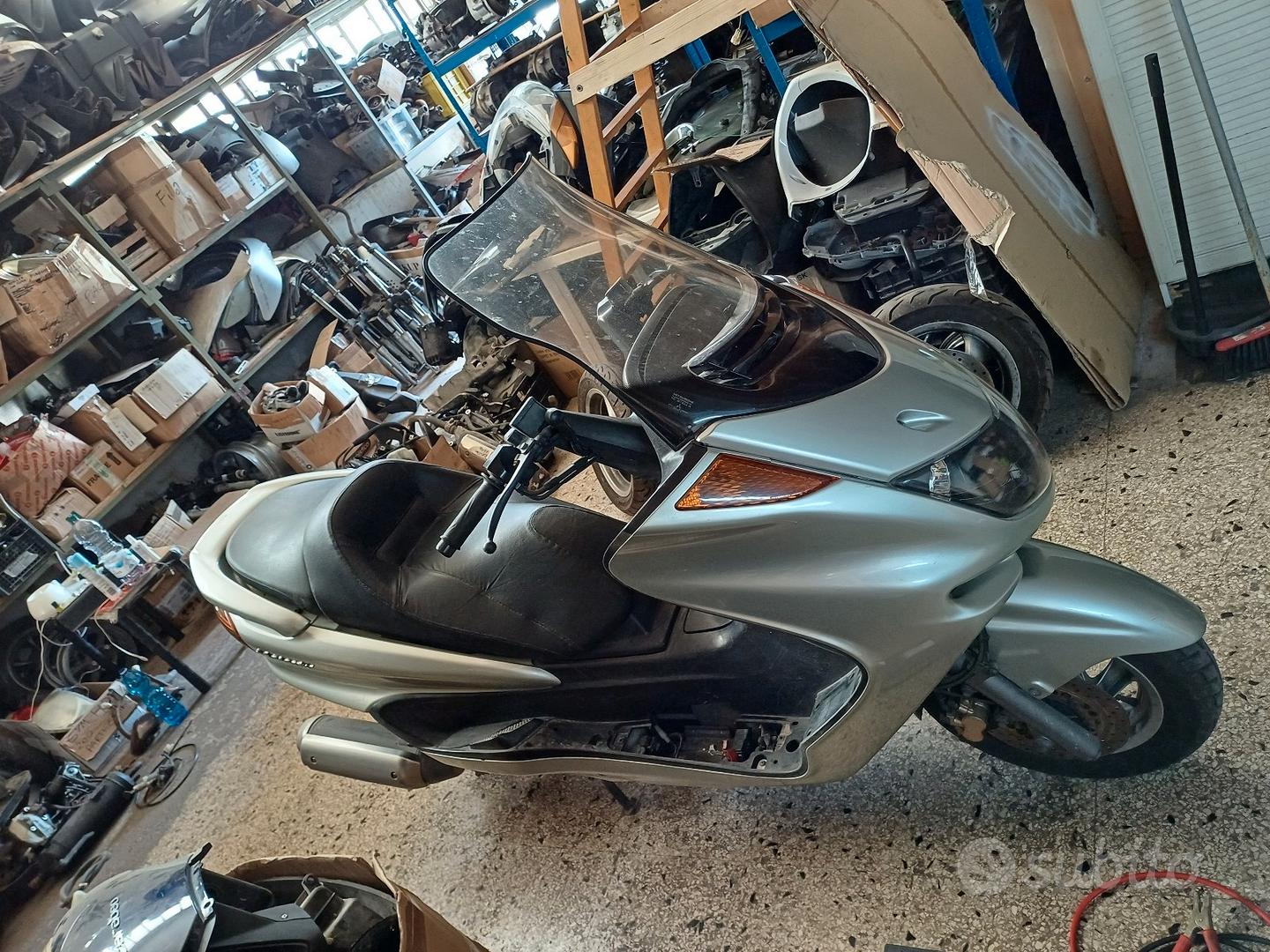 Subito TUTTO RICAMBI USATI SCOOTER MOTO Ricambi yamaha majesty 250