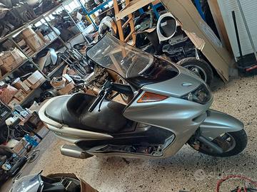 Ricambi yamaha majesty 250