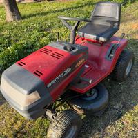 Trattorino tagliaerba