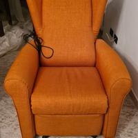 Poltrona elettrica con alzata facilitata