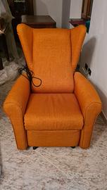 Poltrona elettrica con alzata facilitata
