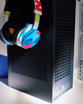 PC Gaming Anvil Goldstone Ryzen 9700X RX 9060XT 16