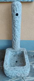 Nuova fontana in pietra bucciardata