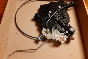 Volkswagen Caddy...serratura porta laterale