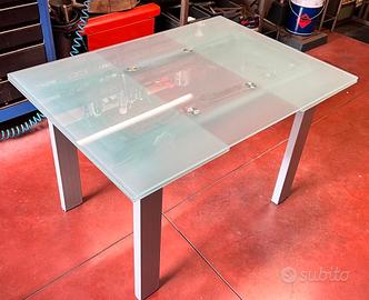 Tavolo in vetro temperato allungabile 120x85x75h
