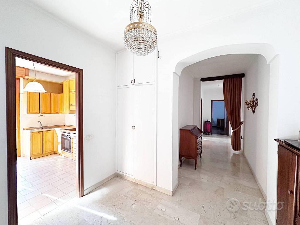 Appartamento di 153 m² con 3 locali a Borgosesia - Vista 2