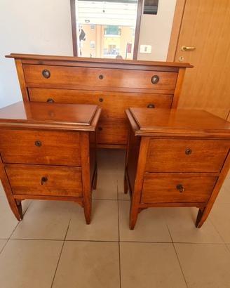 comò e comodini in legno massello 