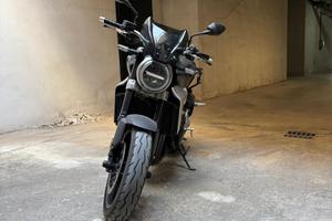 Moto honda c b 1000 r