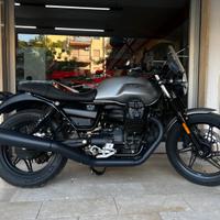 Moto Guzzi V7 - 2023