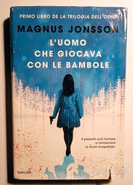 🇸🇪 M. JONSSON -L'uomo che giocava con le bambole