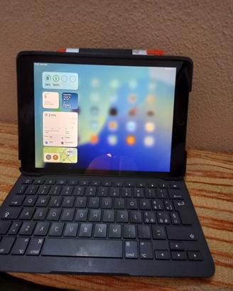 Tastiera Logitech Slim Folio