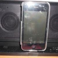 Iphon 8gb completa di Docking station portatile