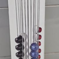 Distributore Balvi di capsule nespresso