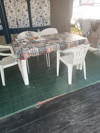 Diversi articoli da campeggio